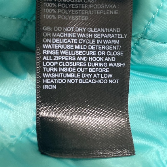 The North Face Girls Reversible Mossbud Swirl Jacket - Picture 11 of 16